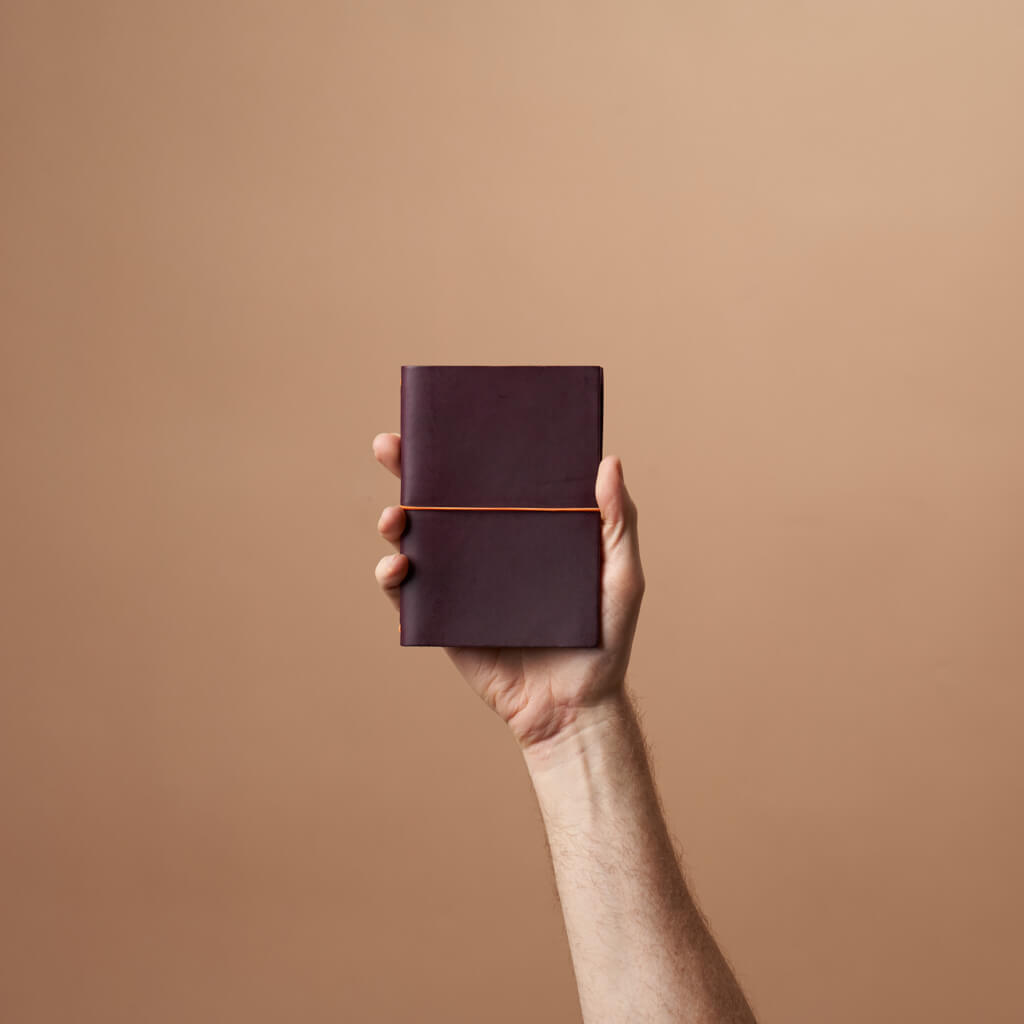 The Grand Voyageur: Premium Leather Journal for Travellers – paper republic