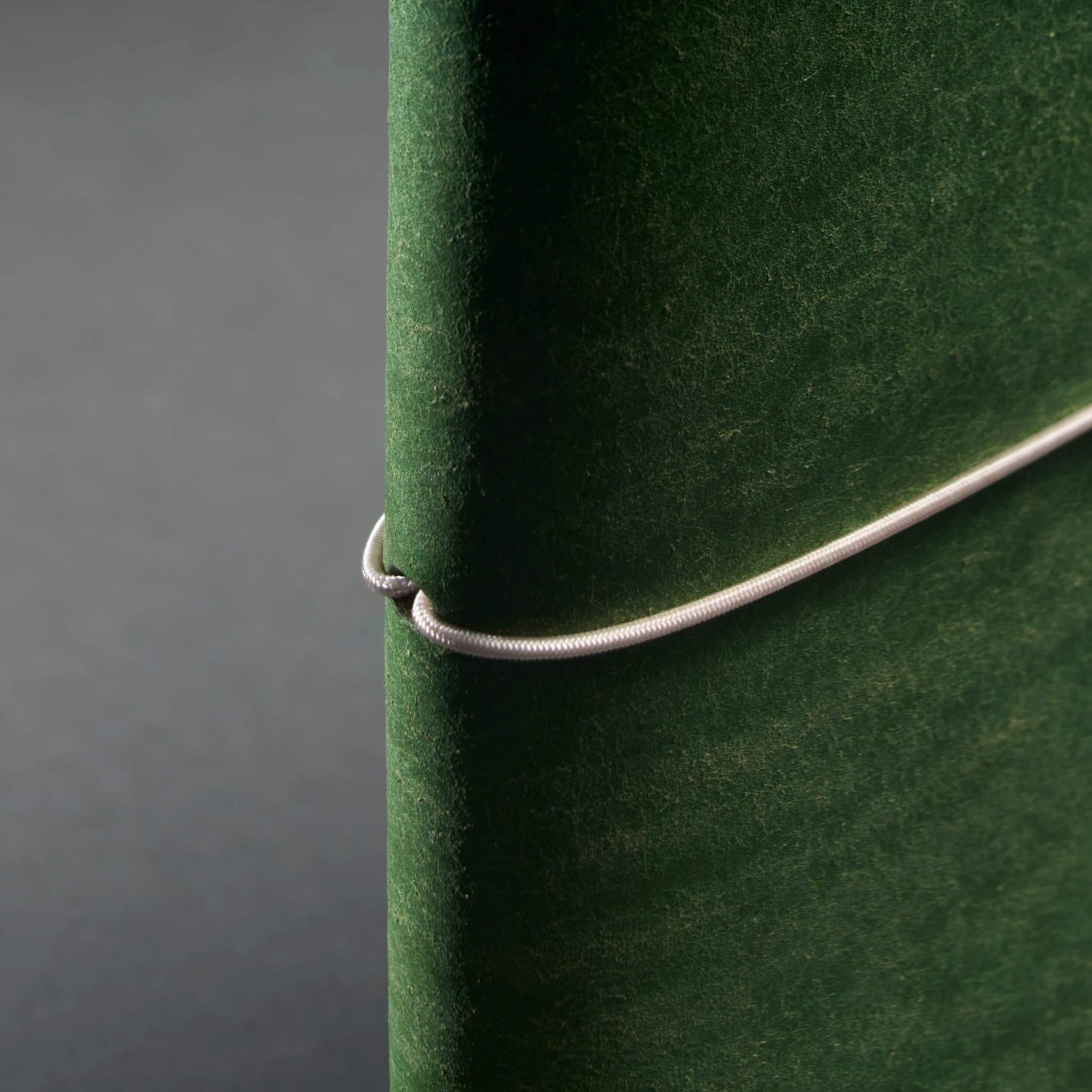 le trifold Dúchas edition | special edition leather journal