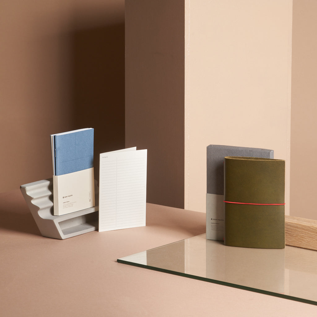 olive green | vert olive | olivgrün