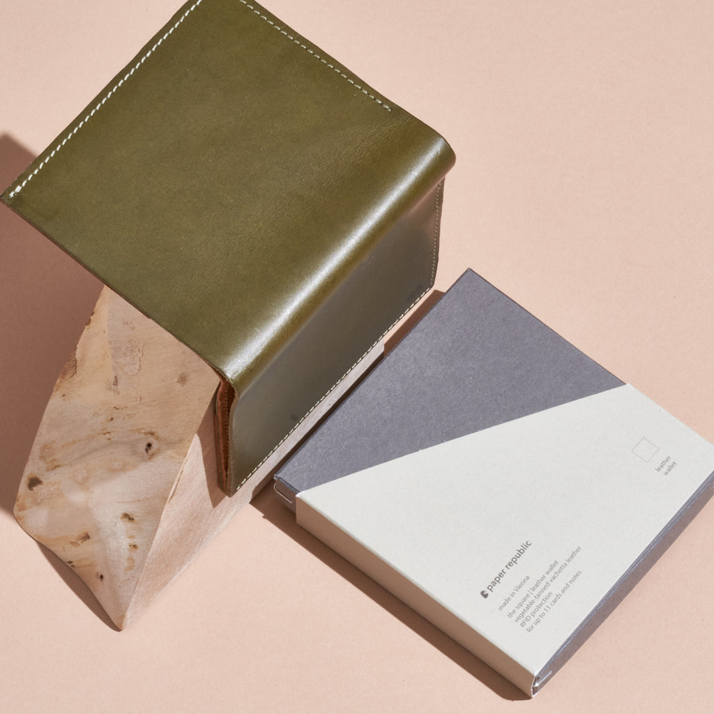 olive green & cognac | vert olive & cognac | olivgrün & cognac