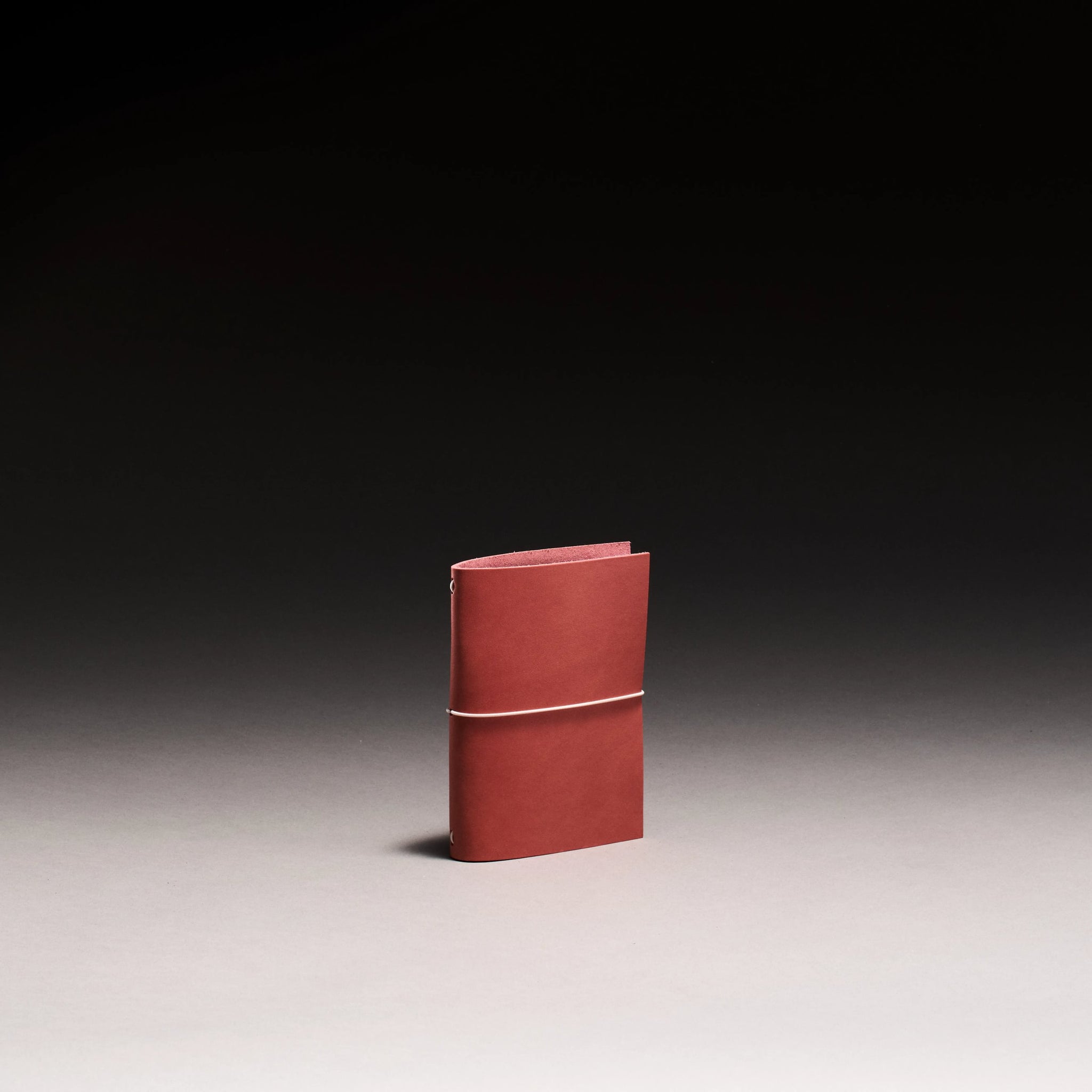 Grand Voyageur Leather Notebook & Travel Journal – paper republic