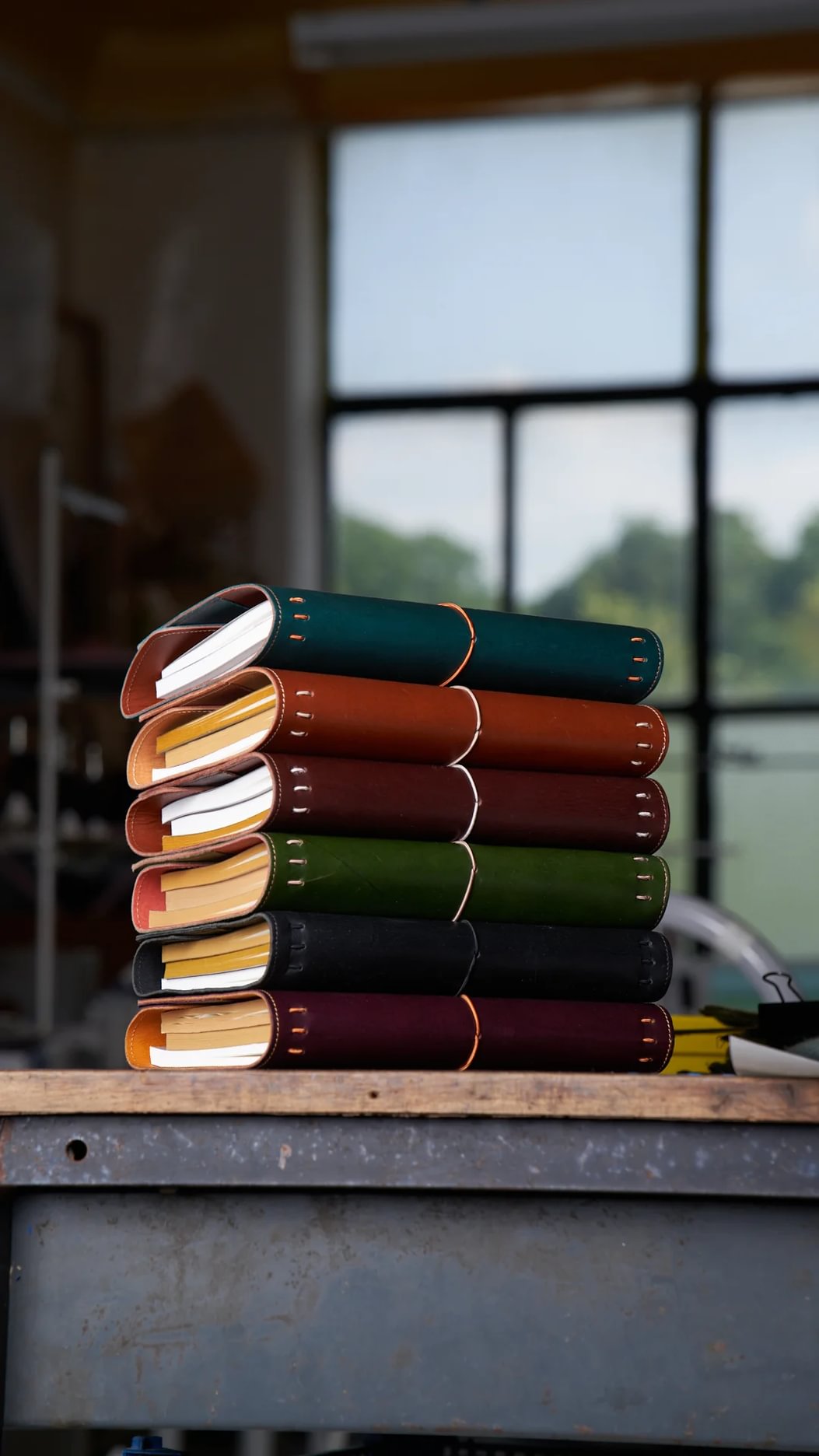 le trifold | leather jounal – paper republic