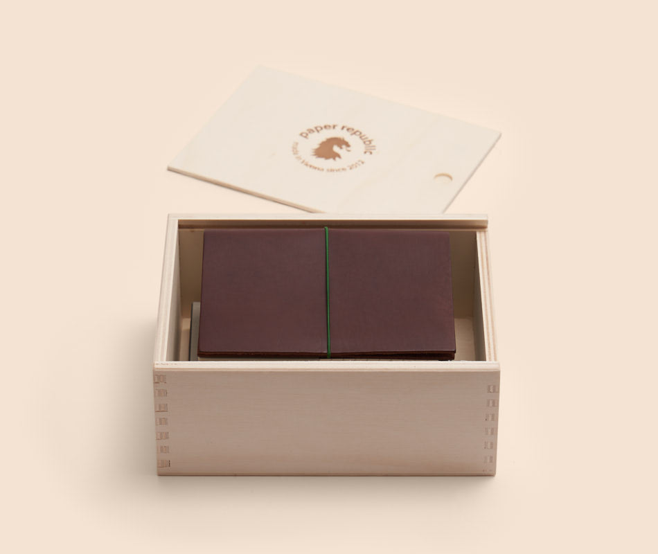 [pocket] / chestnut | [pocket] / châtaigne | [pocket] / kastanie
