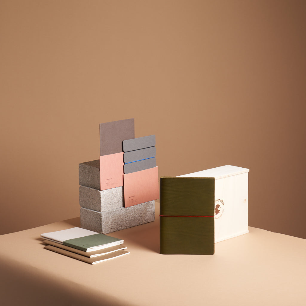 Grand Voyageur Leather Notebook & Travel Journal – paper republic