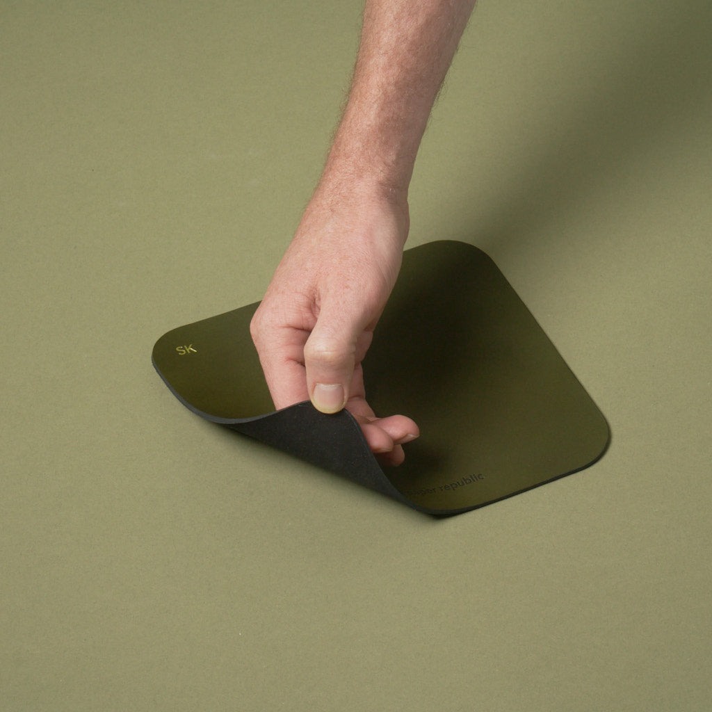 olive green | vert olive | olivgrün